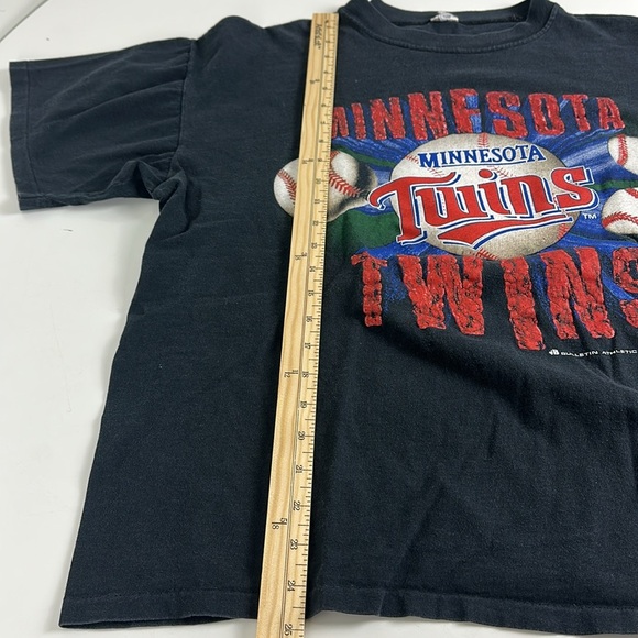 Vintage 1990s MLB Minnesota Twins Russell Athletic T-Shirt - Size XL - Picture 8 of 9